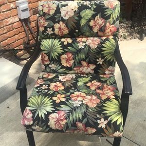 Palm flower outdoor chair cushion( green, pink, black)